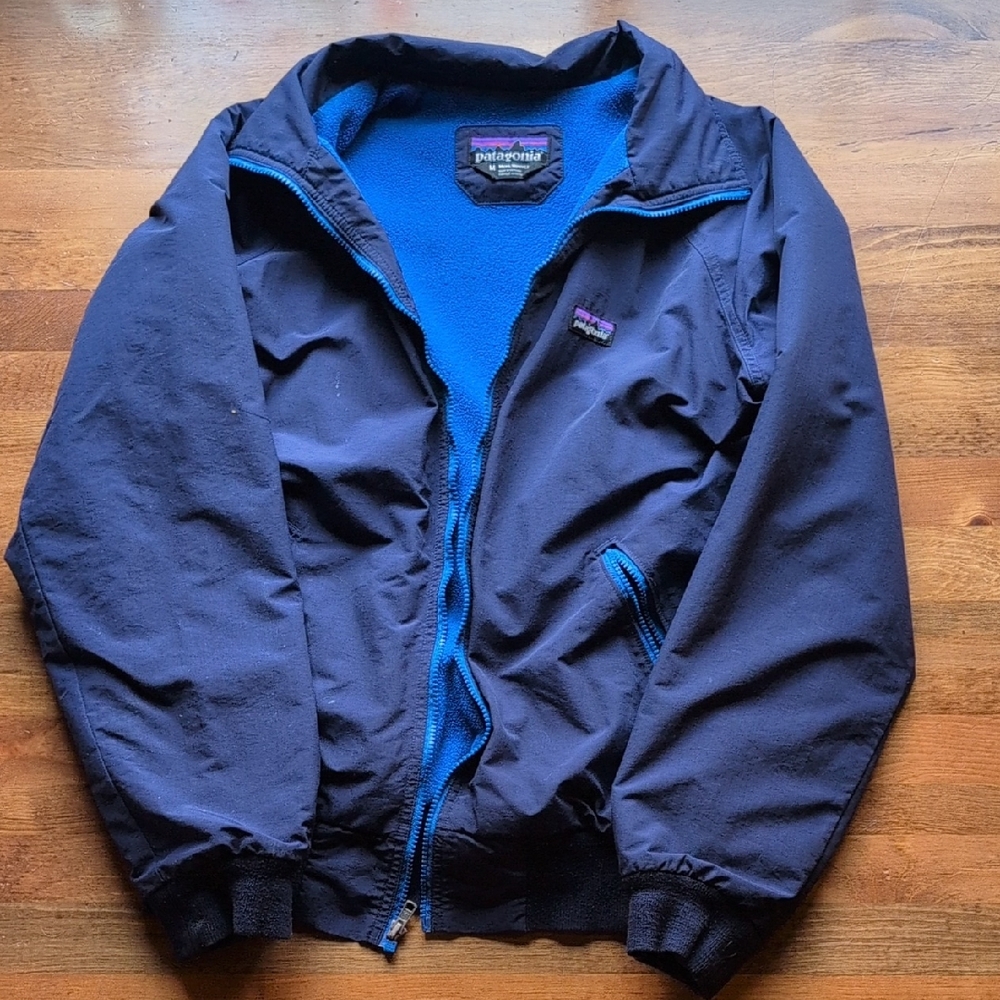 Patagonia Men's Dark Blue Windbreaker